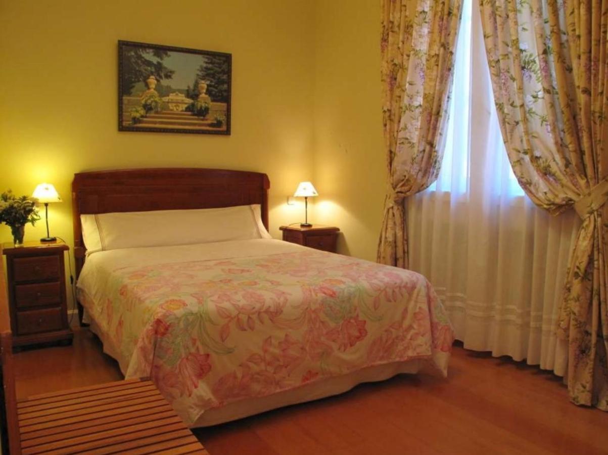 Hotel Posada Don Jaime San Lorenzo de El Escorial Room photo