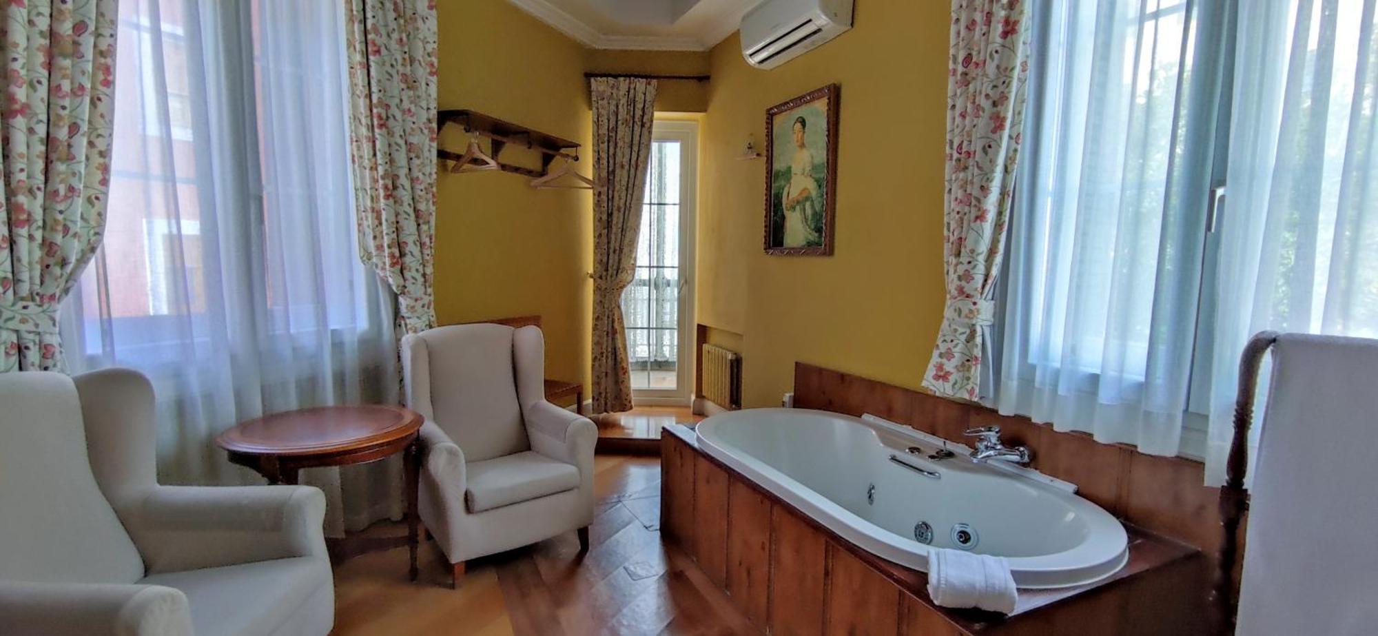Hotel Posada Don Jaime San Lorenzo de El Escorial Room photo